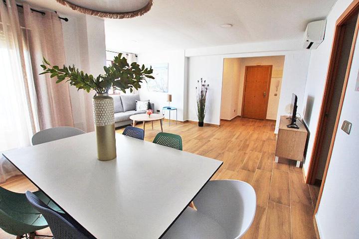 Apartamento Europa Primera Linea De Playa Guardamar Apartment กวาร์ดามาร์เดลเซกูรา ภายนอก รูปภาพ