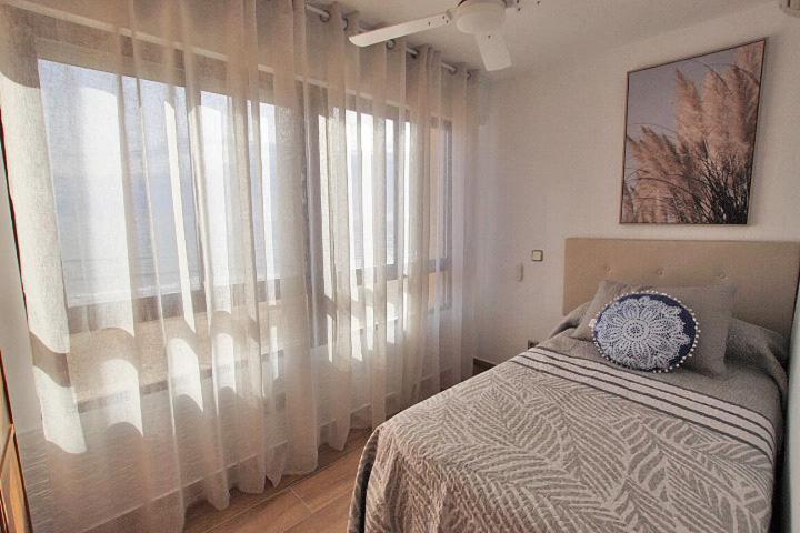 Apartamento Europa Primera Linea De Playa Guardamar Apartment กวาร์ดามาร์เดลเซกูรา ภายนอก รูปภาพ